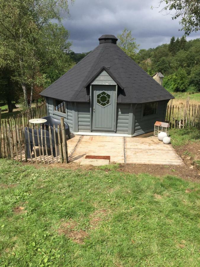 La Cabane De L'Atelier Bomal Buitenkant foto